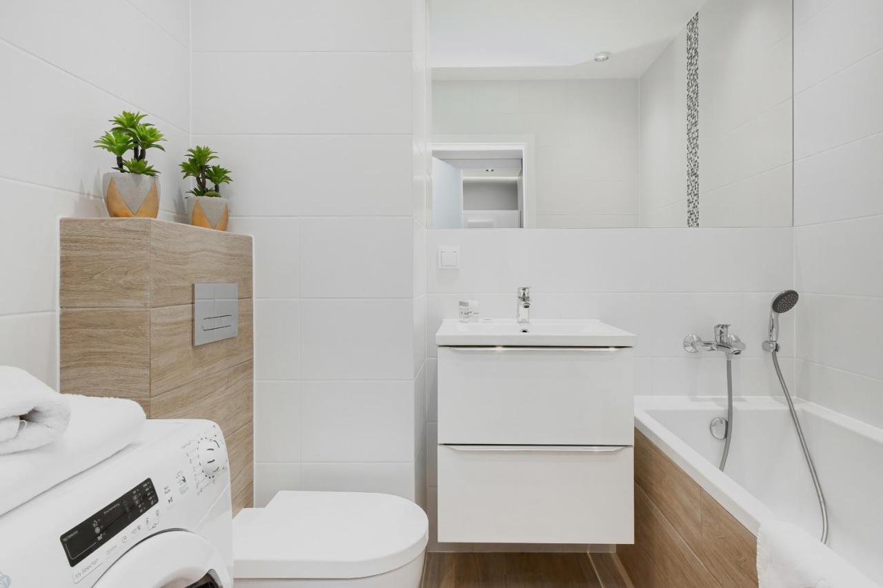 Apartments Parks Of Warsaw By Noclegi Renters Exterior foto